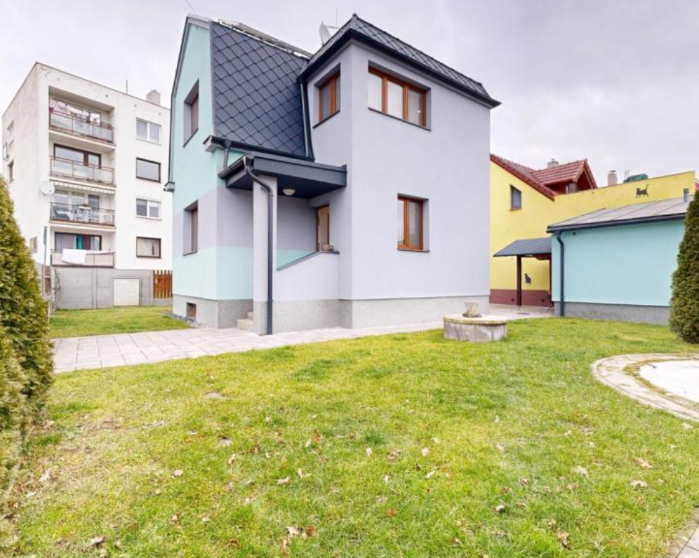Samostatný RD, 128m2, pozemek 376m2, Nymburk, ul. Dlabačova