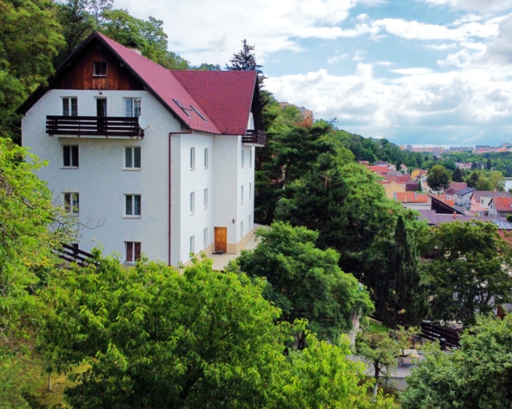 Prodej činžovního domu 770m2, Praha 9 - Kyje